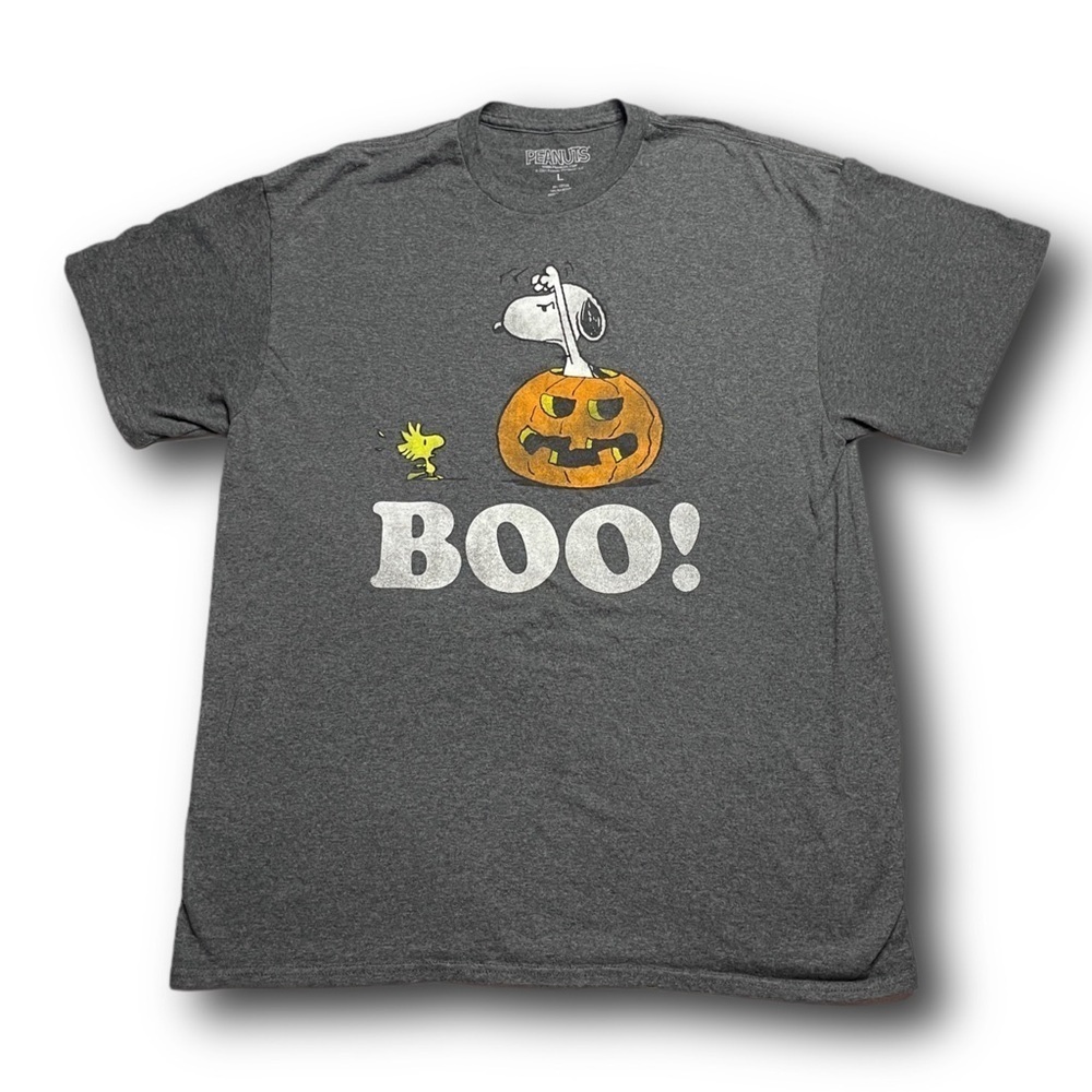 Peanuts Snoopy Halloween Jack O Lantern Boo Cartoon Graphic Tshirt - size Large
